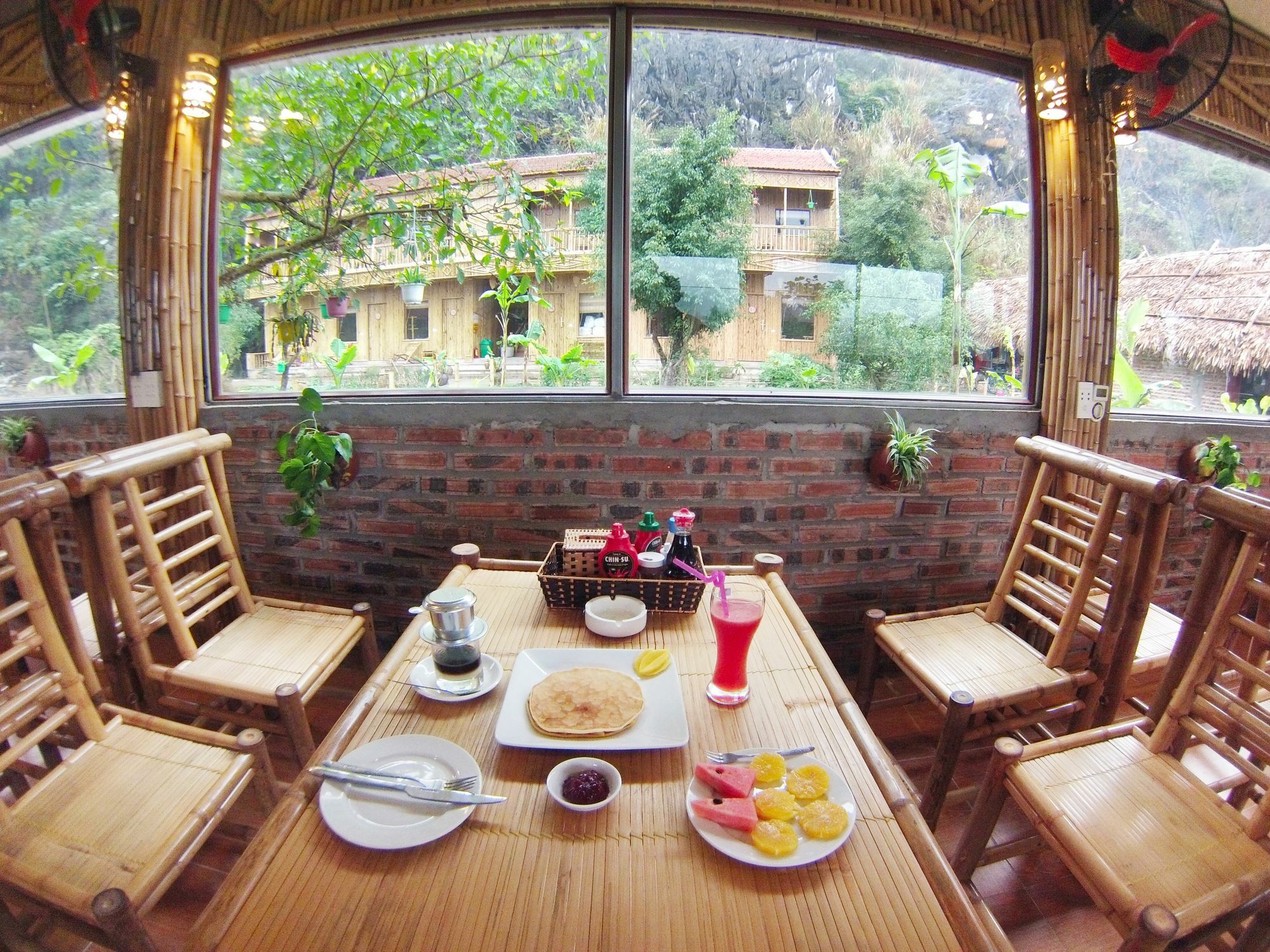 Ham Rong Homestay Ниньбинь Экстерьер фото