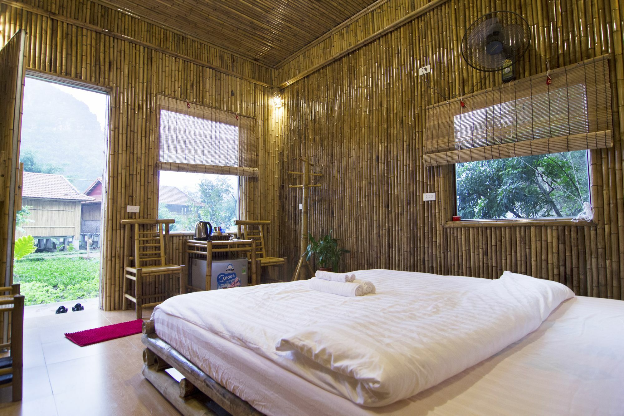 Ham Rong Homestay Ниньбинь Экстерьер фото